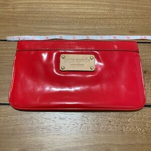 Kate Spade ♠️ Metal accents Classic Solid Red